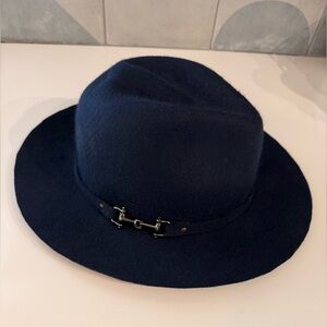 Navy horsebit wool felt fedora- L